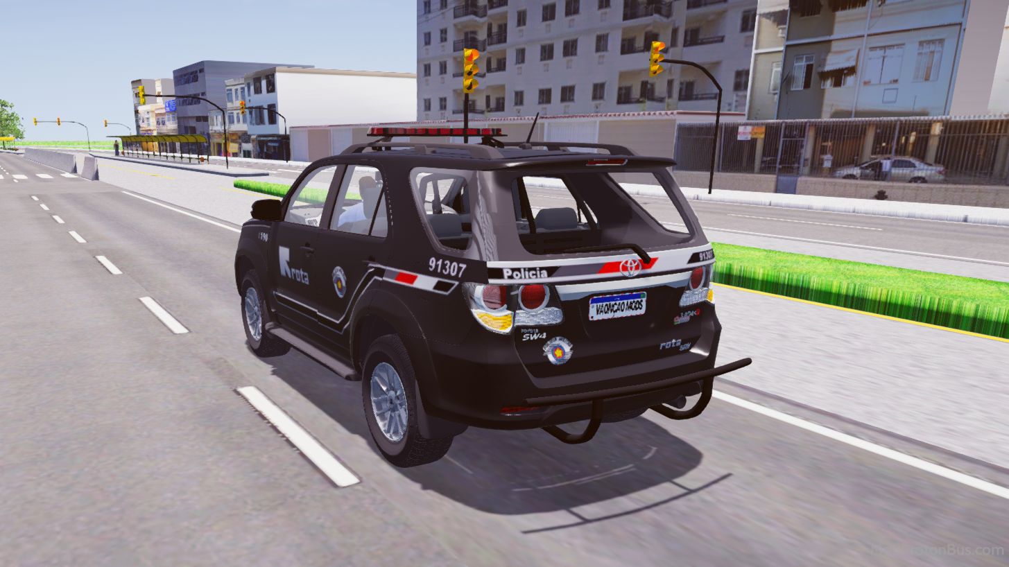 Foto dari Toyota Hilux Sw4 Viatura Da Rota 6